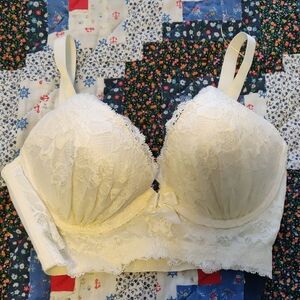 Aimerfeel Japanese White Lace Bra. JP 65G